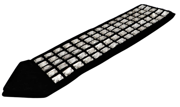 עטרה מהודרת עם אבני קריסטל מלבניות גדולות צבע שחור